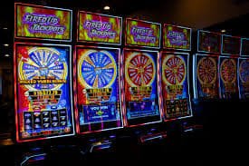 Pengguna menikmati taruhan sportsbook dan slot online di jangkartoto melalui perangkat mobile Indonesia